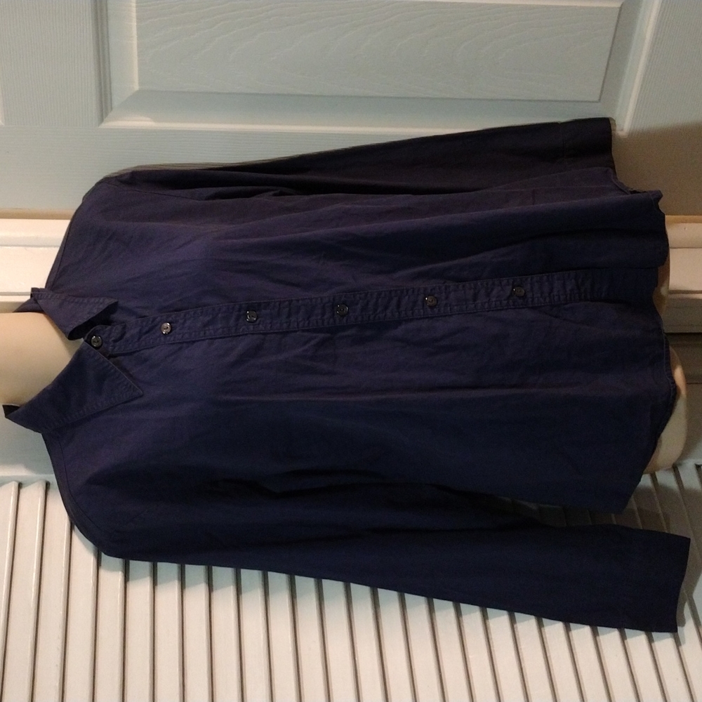 Gap button up shirt